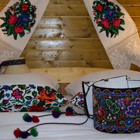 Pensjonat Casa Leca 3*